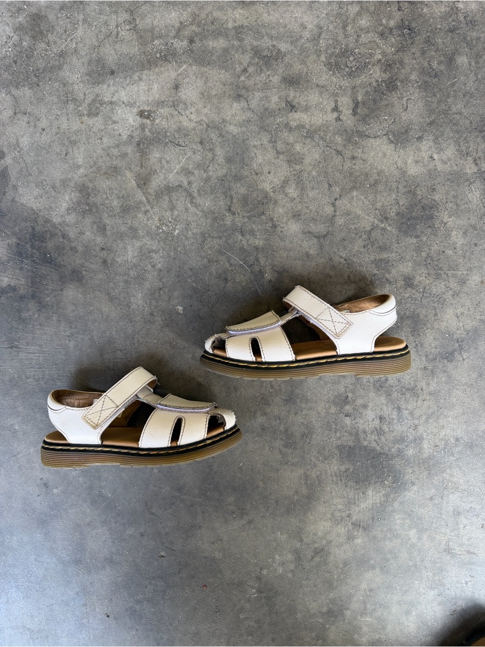 Dr. Martens Moby II Junior White Leather Sandals Kids Size 1 Doc Marten